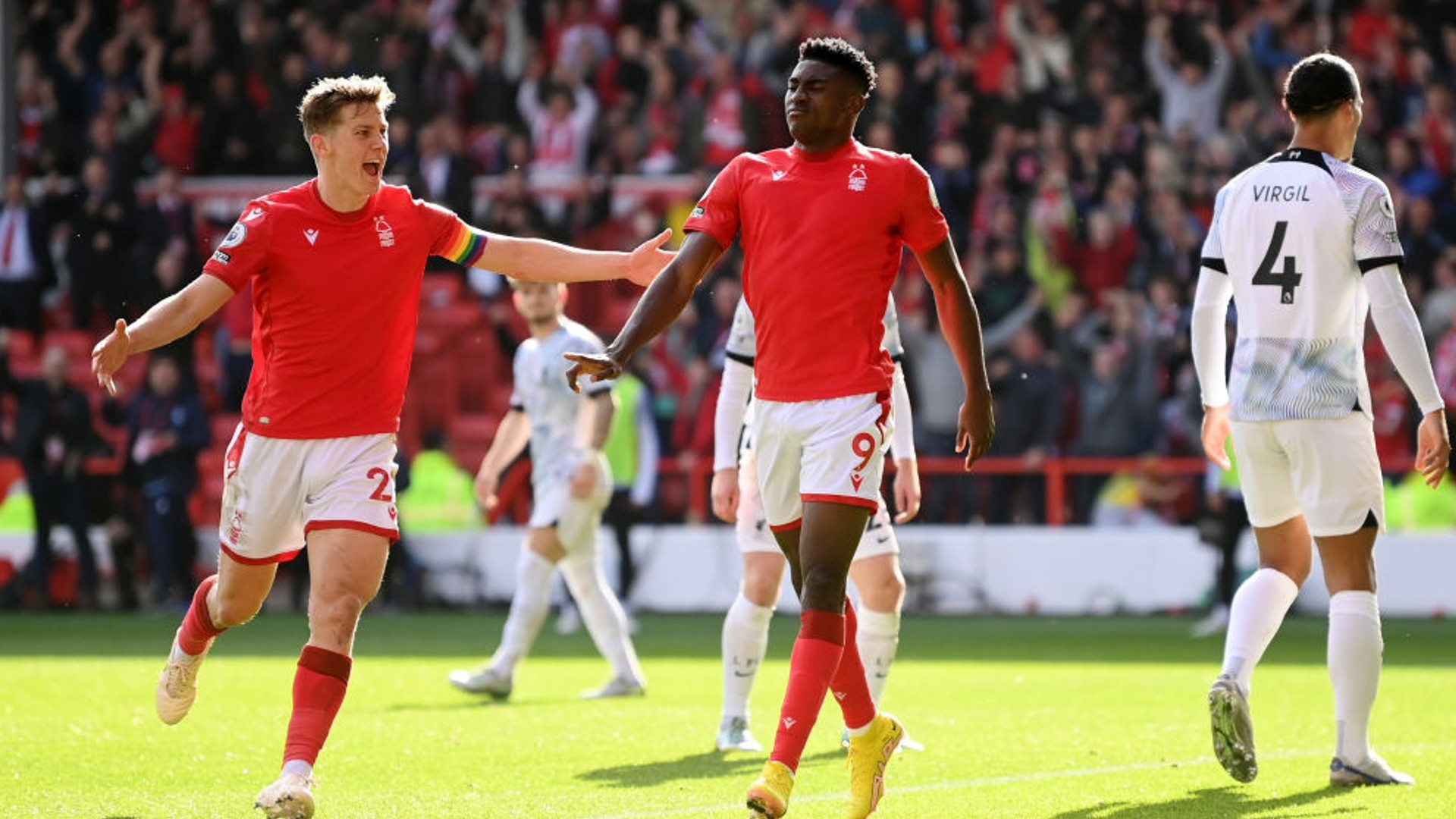 围绕维尼修 围绕维尼修